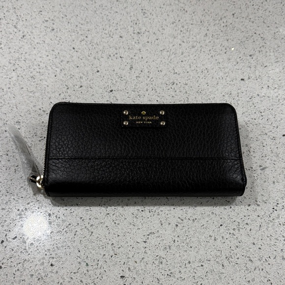 kate spade Handbags - Kate Spade Black Pebbled Leather Wallet